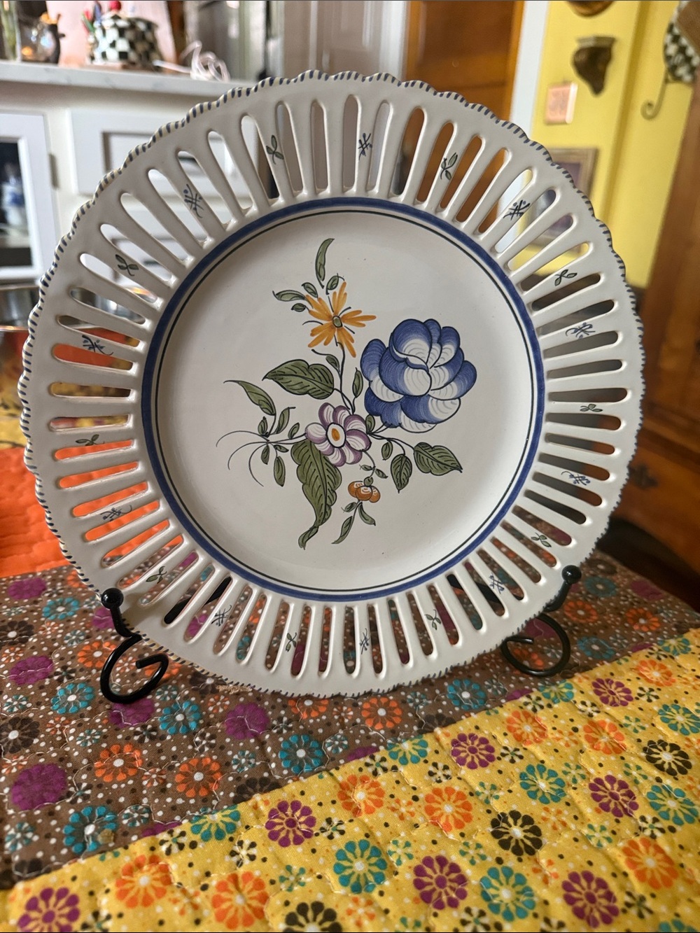 Hand-Painted Floral Pierced Ceramic Serving Plate - White & Blue